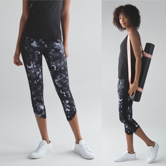 Lululemon Sunshine Salutation Crop Full-On Luxtreme Legging - Picture 1 of 8